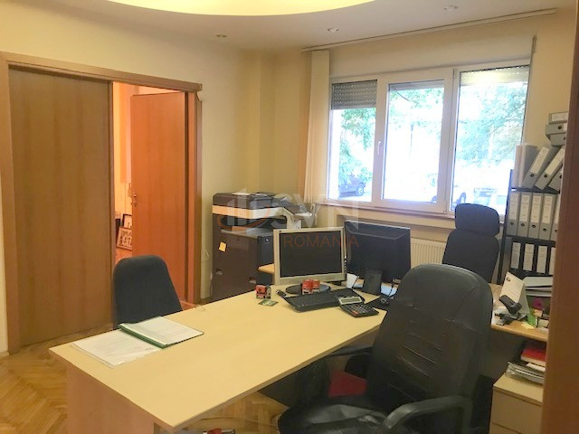 Apartament, 4 camere Bucuresti/Dacia