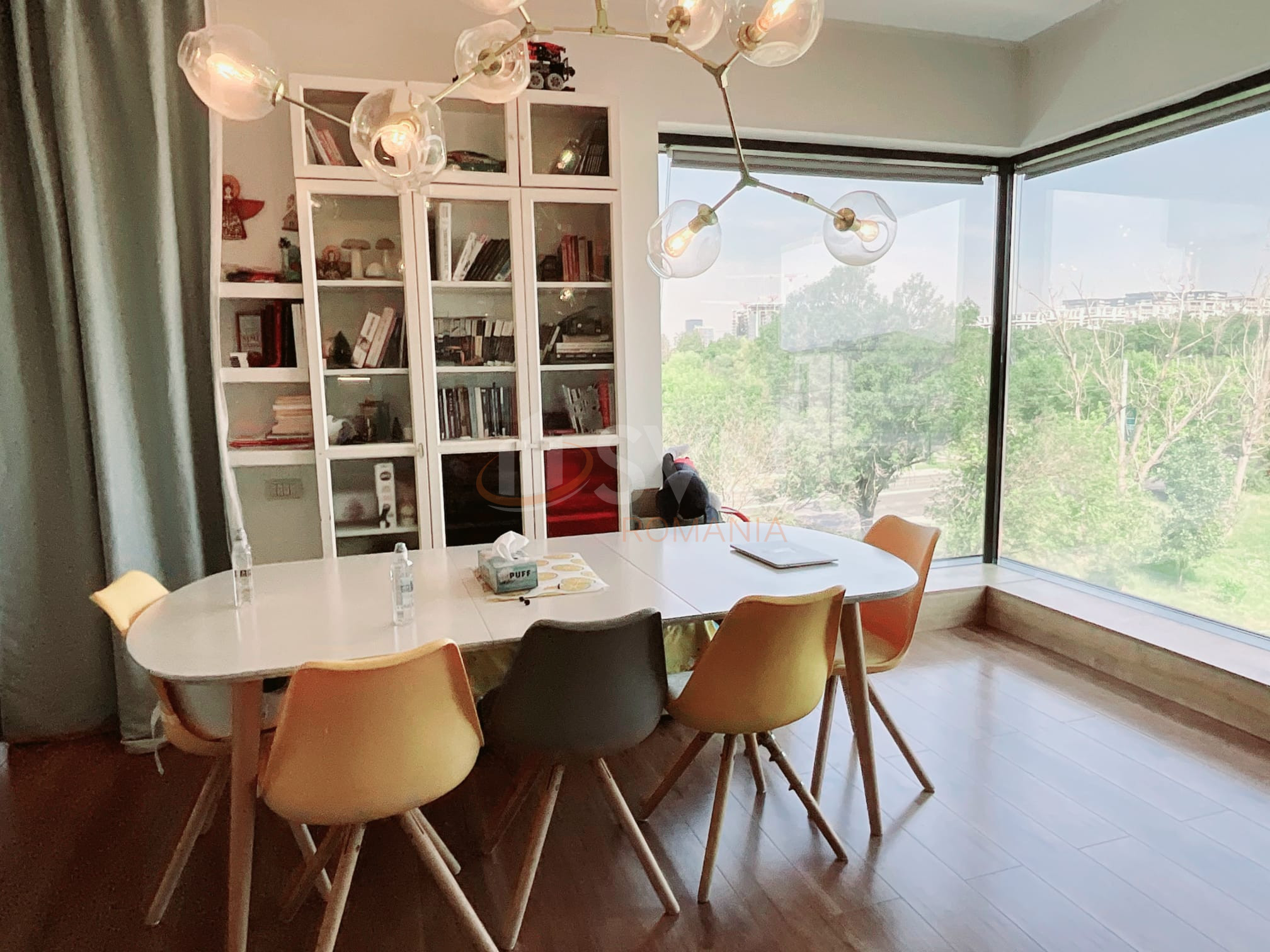 Apartament, 4 camere Bucuresti/Petricani