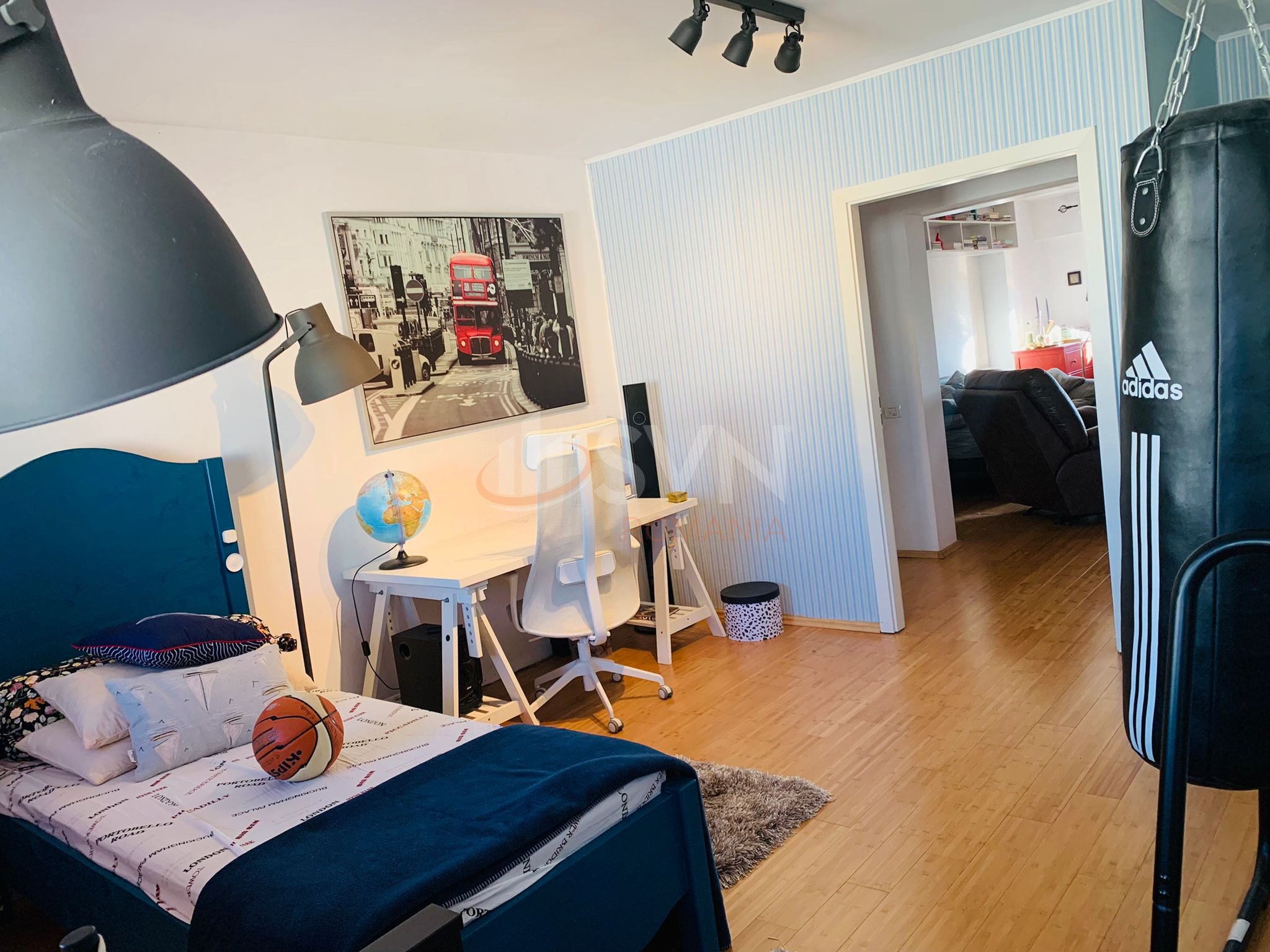 Apartament, 4 camere Bucuresti/Calea Calarasilor