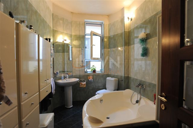 Apartament, 4 camere Bucuresti/Cismigiu