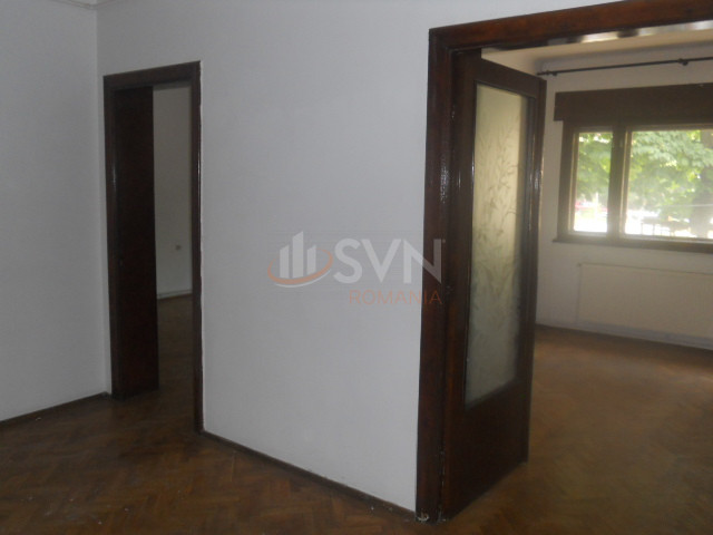 Apartament, 4 camere Bucuresti/Capitale