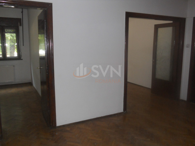 Apartament, 4 camere Bucuresti/Capitale