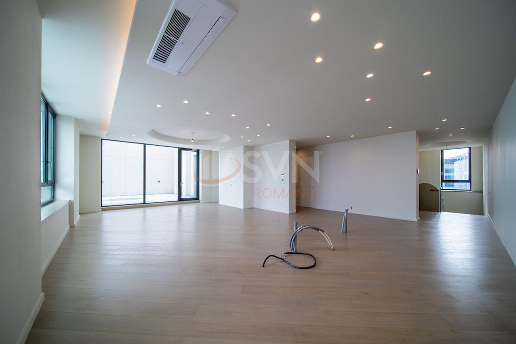 Apartament, 4 camere Bucuresti/Aviatiei