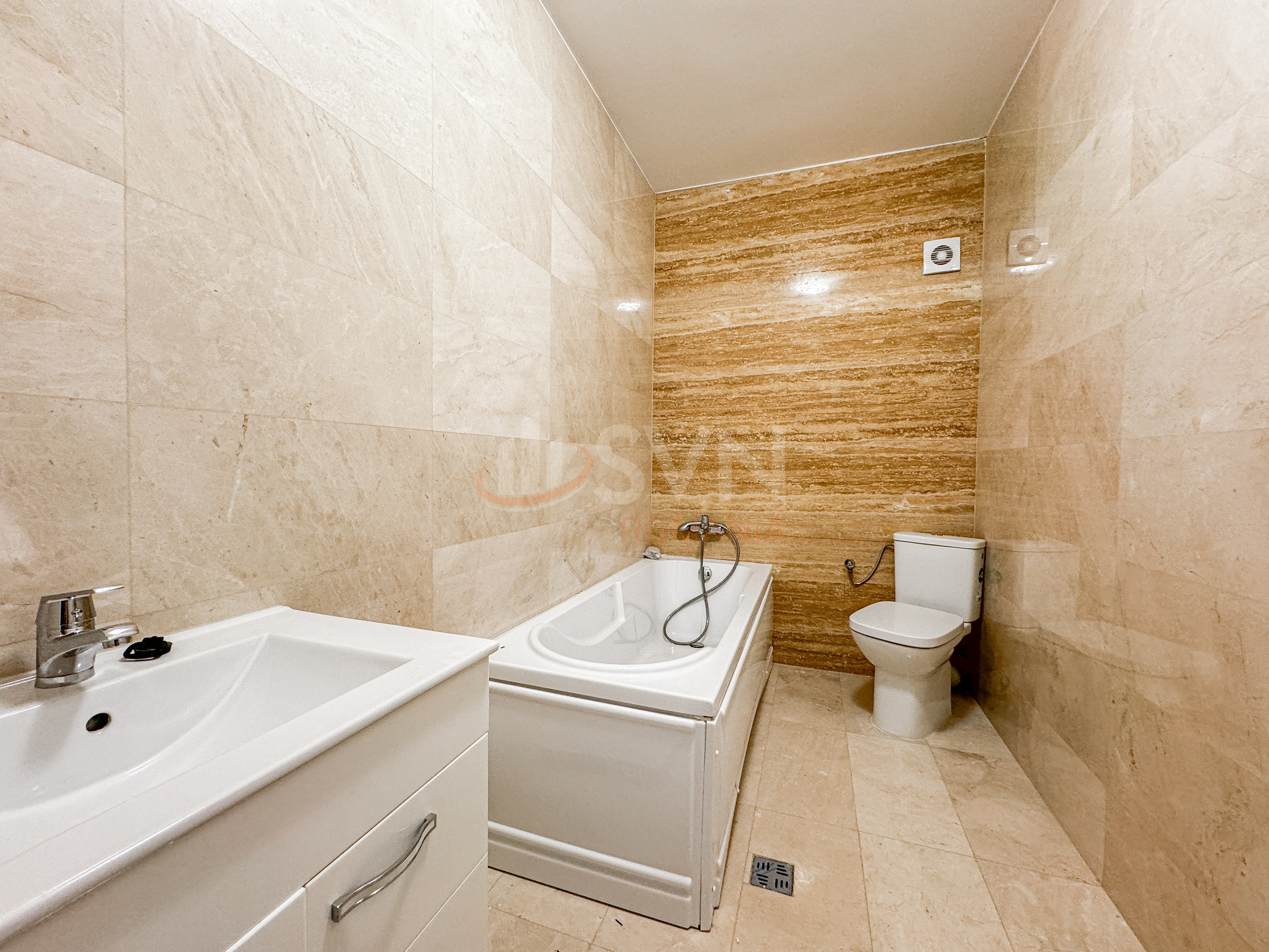 Apartament, 4 camere Bucuresti/Aviatiei