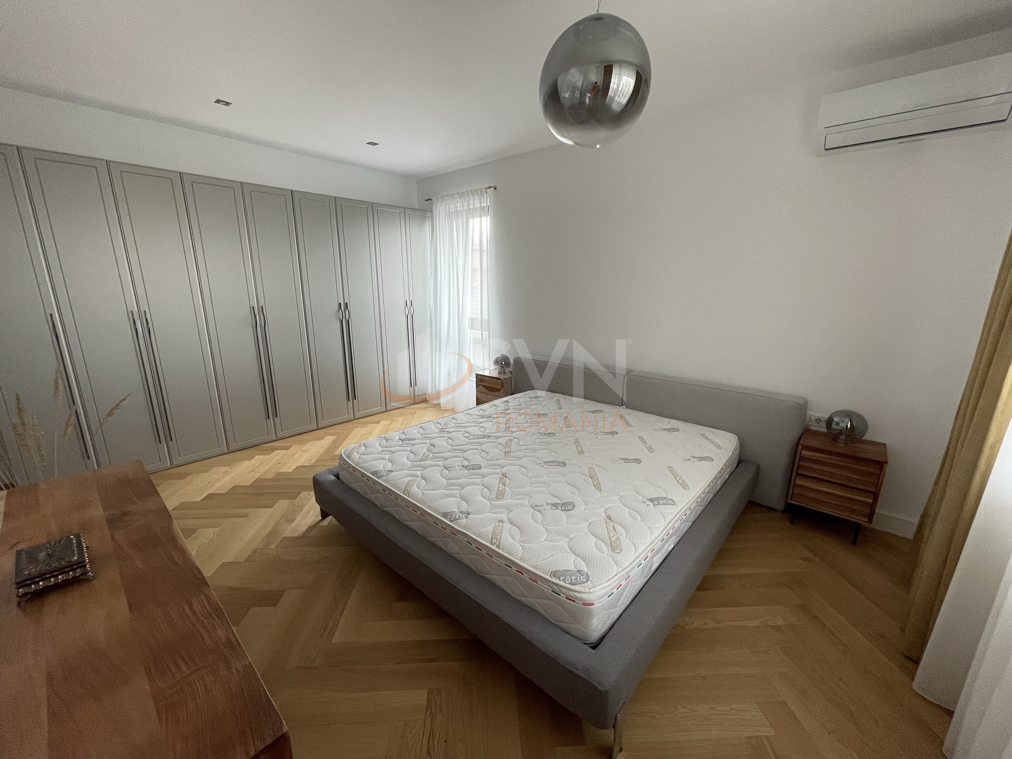 Apartament, 4 camere Bucuresti/Baneasa