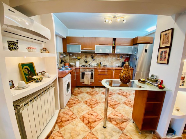 Apartament, 4 camere Bucuresti/Iancului
