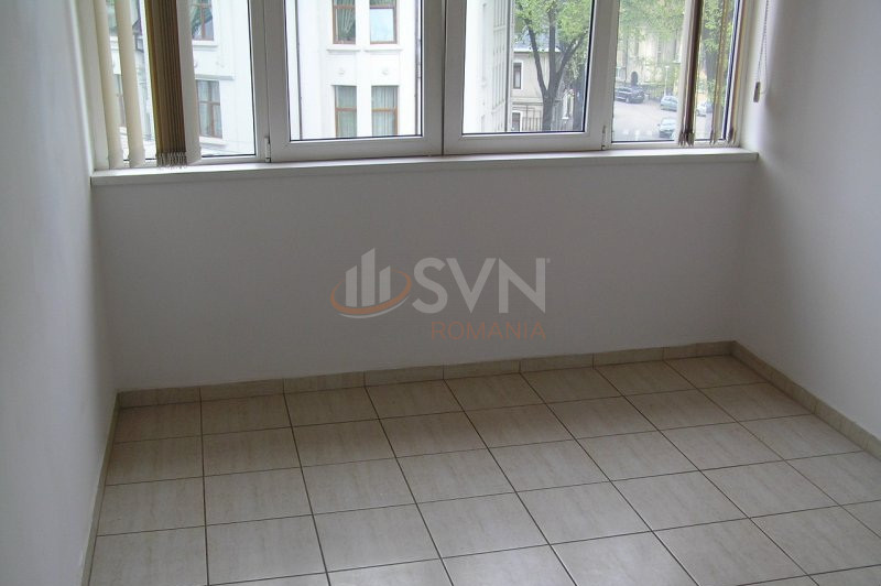 Apartament, 4 camere Bucuresti/Dacia