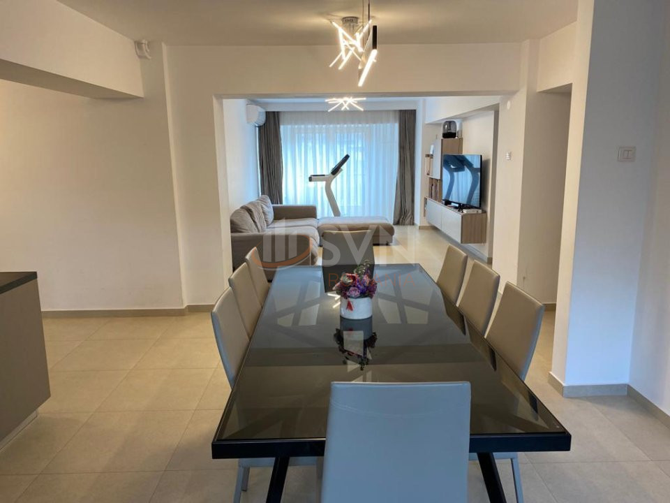 Apartament, 4 camere Bucuresti/Unirii (s3)