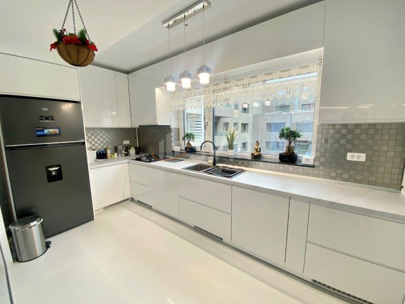 Apartament, 4 camere Bucuresti/Stefan Cel Mare