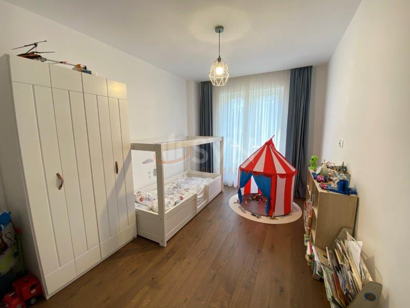 Apartament, 4 camere Bucuresti/Victoriei