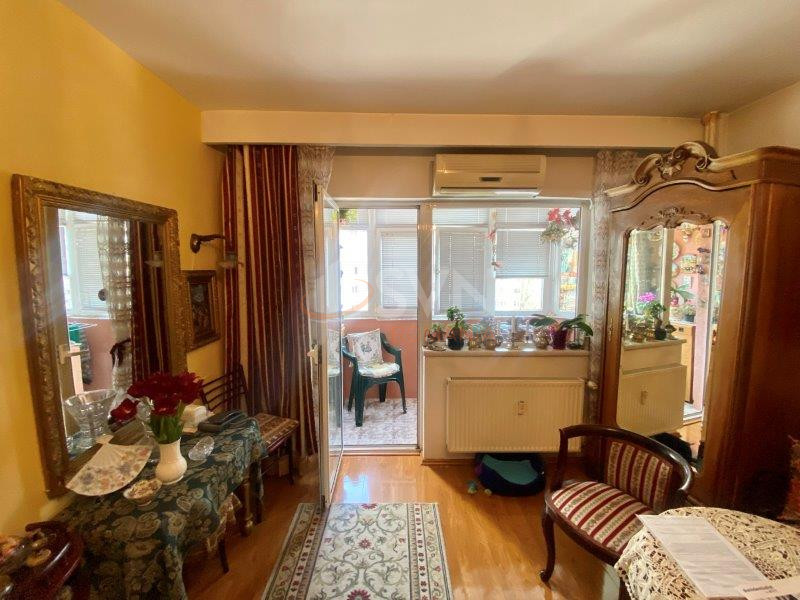 Apartament, 4 camere Bucuresti/Mosilor