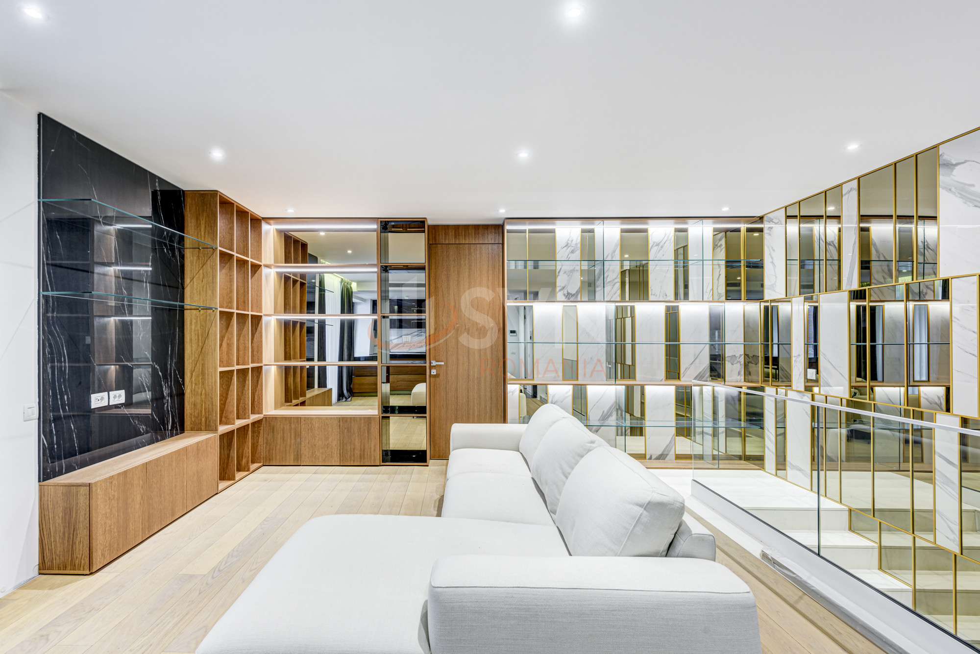 Apartament, 4 camere Bucuresti/Primaverii