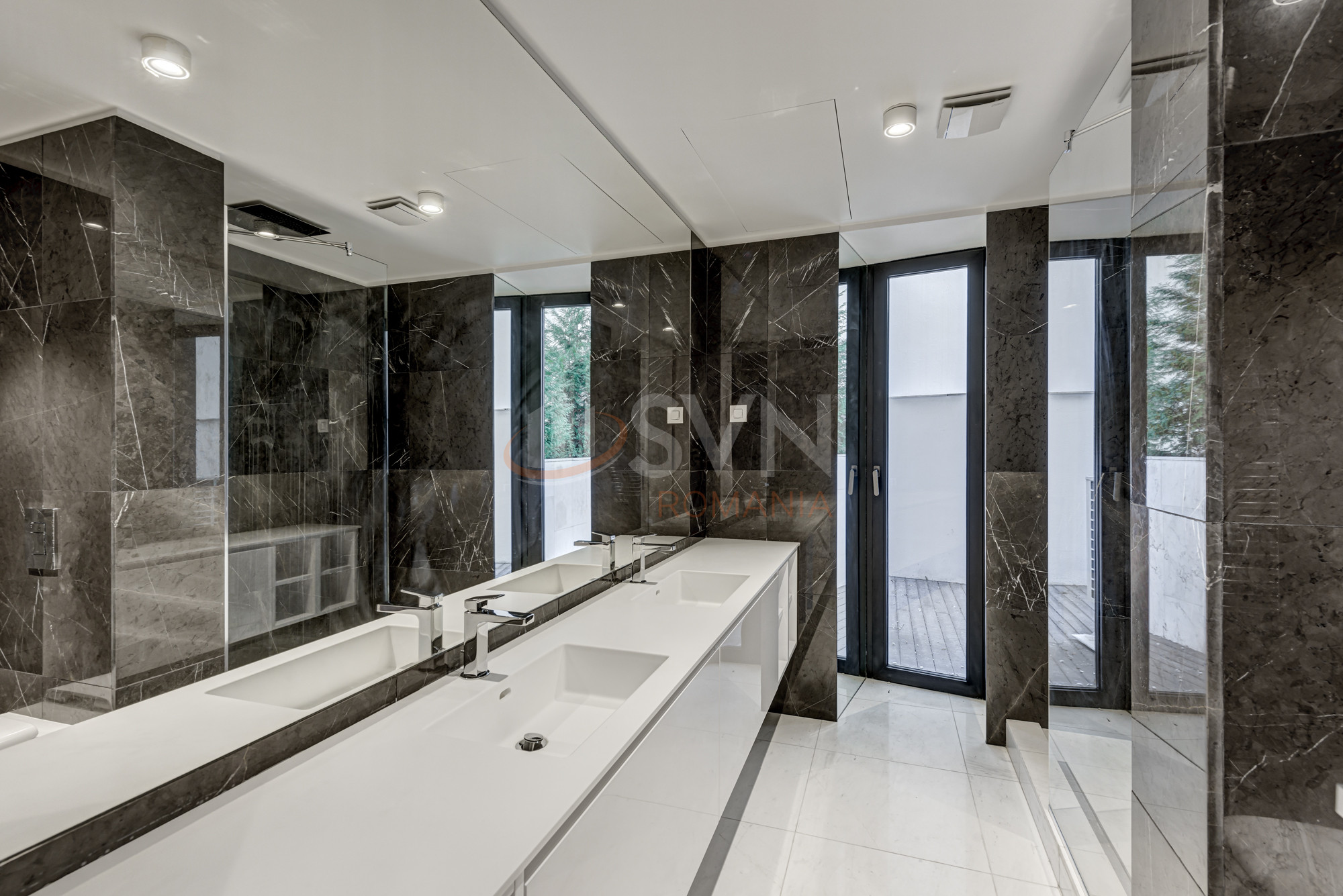 Apartament, 4 camere Bucuresti/Primaverii