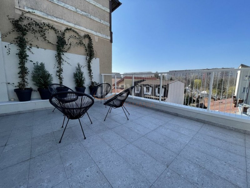 Apartament, 4 camere Bucuresti/Vatra Luminoasa