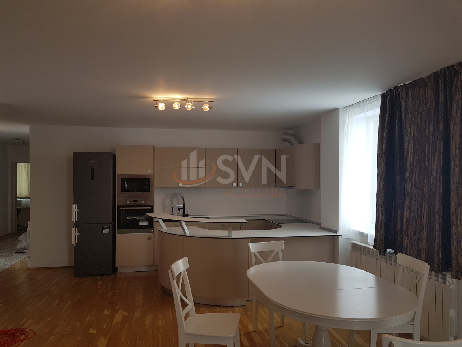 Apartament, 4 camere Bucuresti/Sisesti