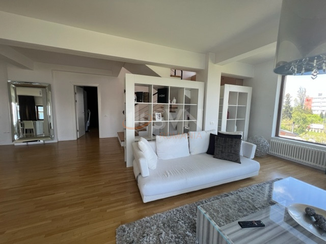 Apartament, 4 camere Cluj/Andrei Muresanu