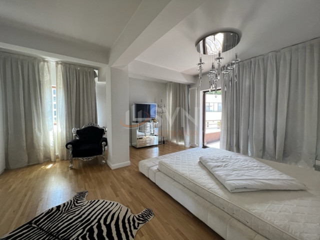 Apartament, 4 camere Cluj/Andrei Muresanu