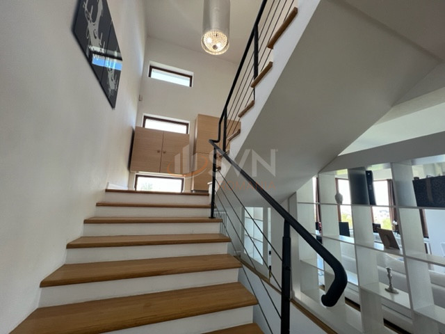 Apartament, 4 camere Cluj/Andrei Muresanu