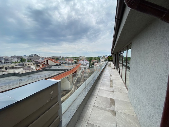 Apartament, 4 camere Bucuresti/Herastrau