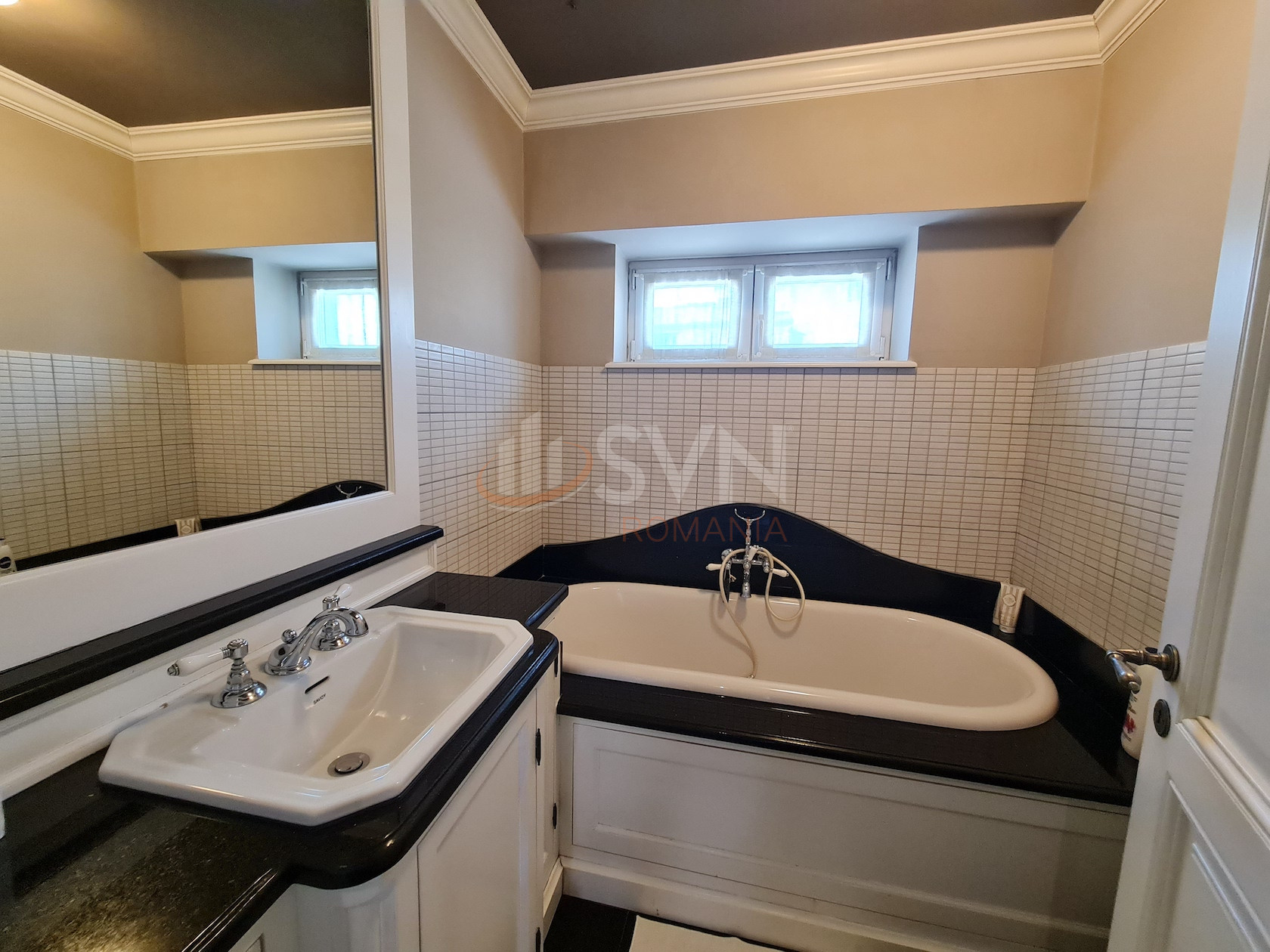 Apartament, 4 camere Bucuresti/Unirii (s3)