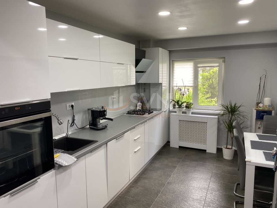 Apartament, 4 camere Bucuresti/Lacul Tei