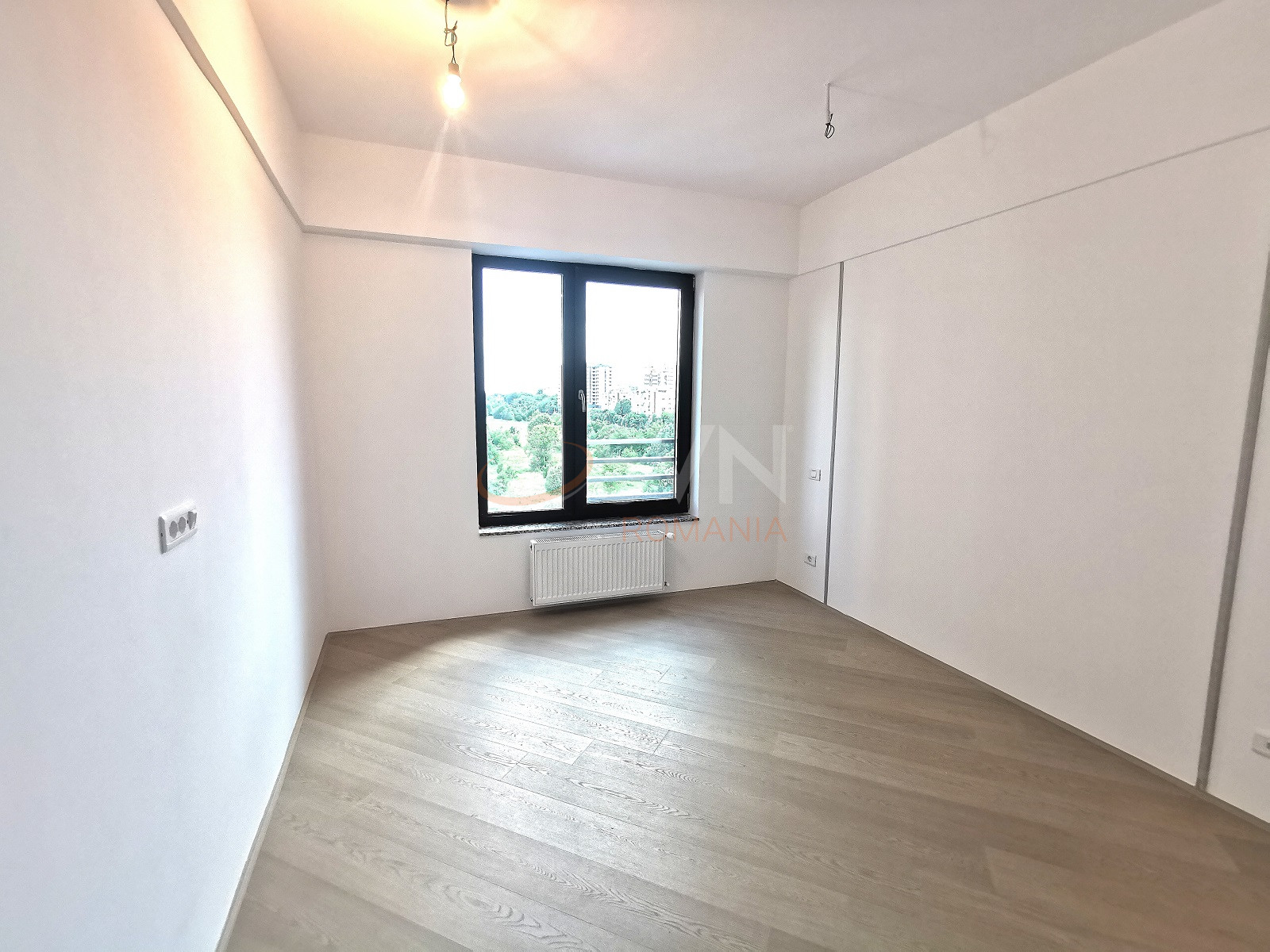 Apartament, 4 camere Bucuresti/Vacaresti