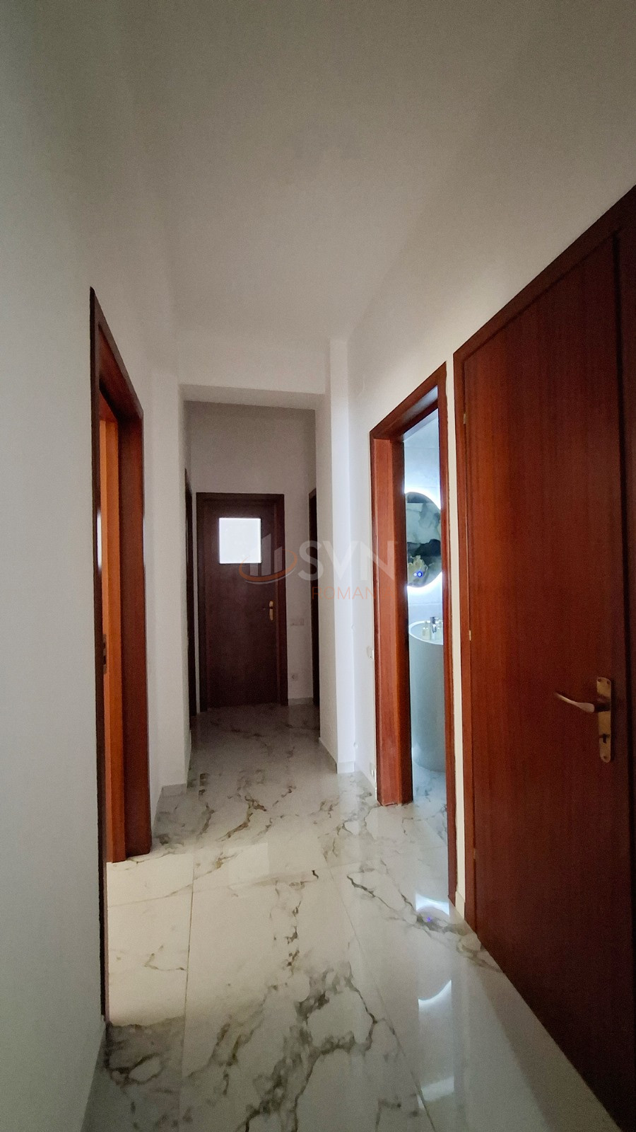Apartament, 4 camere Bucuresti/Primaverii