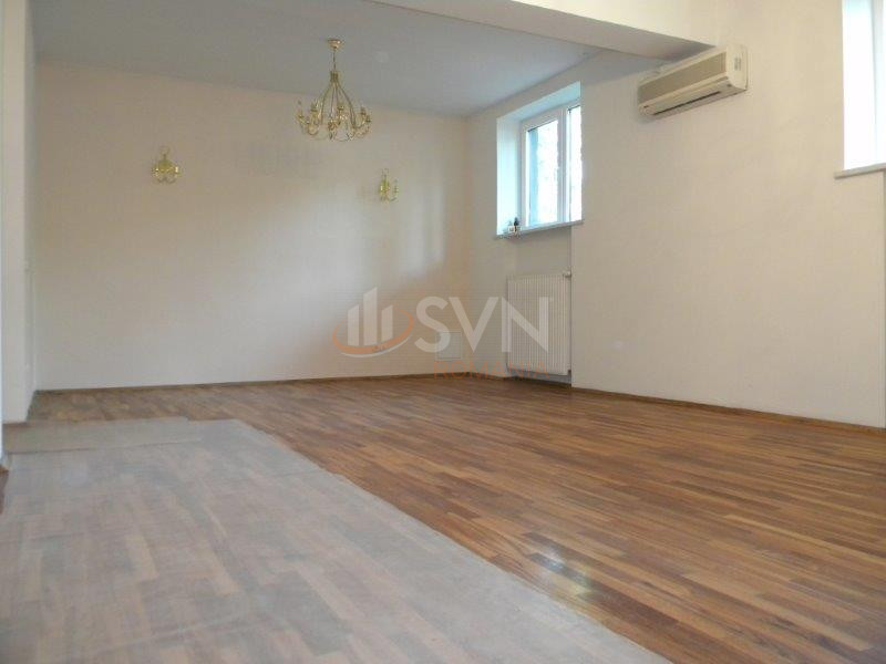 Apartament, 4 camere Bucuresti/Televiziune