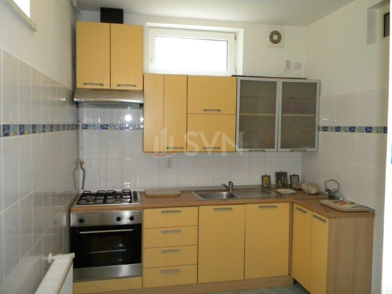 Apartament, 4 camere Bucuresti/Televiziune
