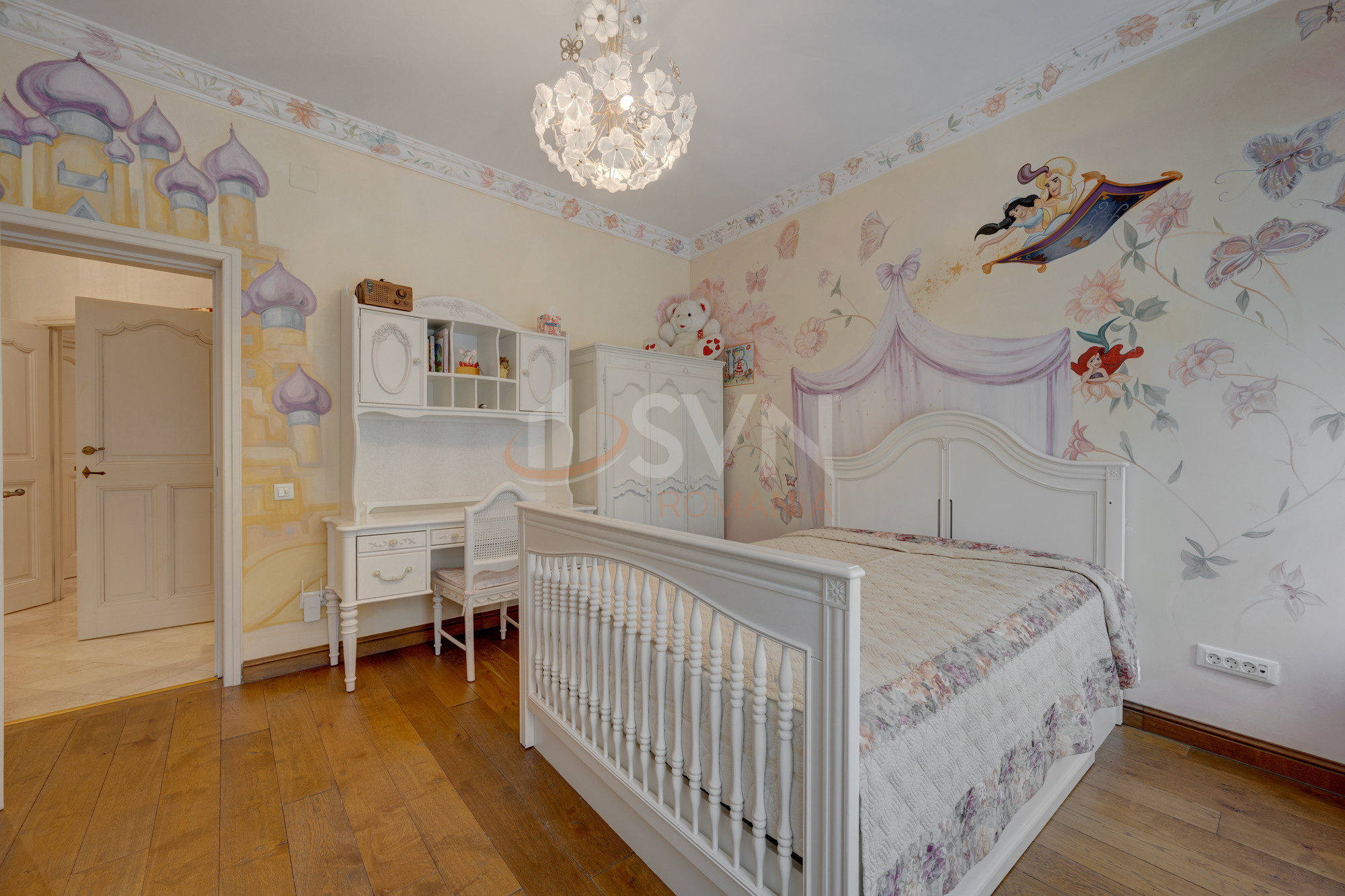 Apartament, 4 camere Bucuresti/Primaverii