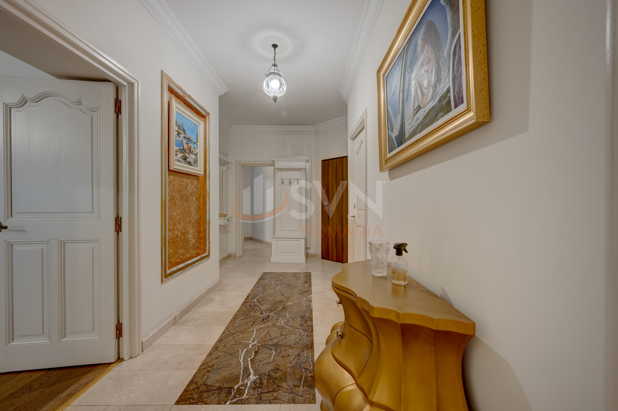 Apartament, 4 camere Bucuresti/Primaverii