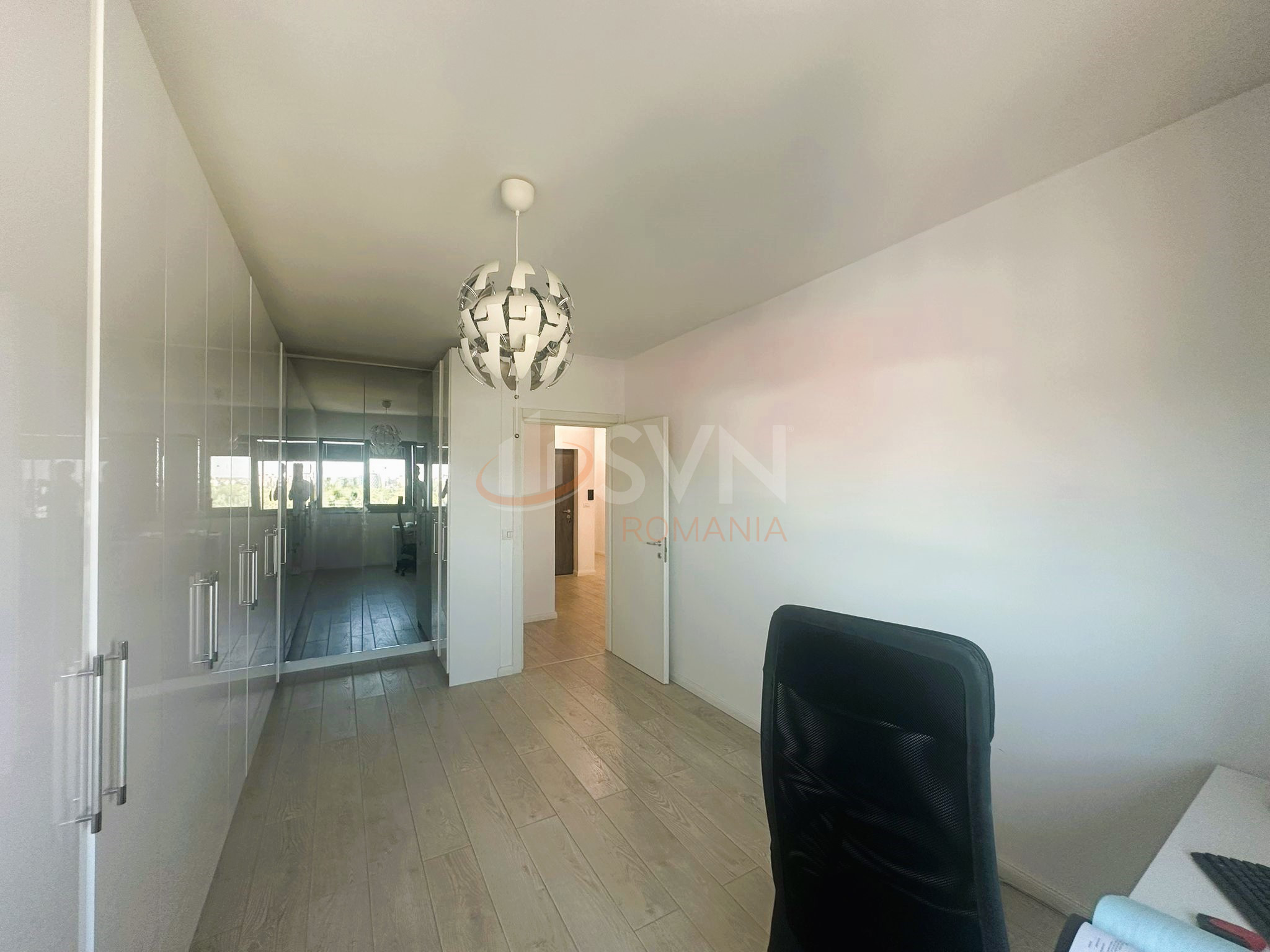 Apartament, 4 camere Bucuresti/Bucurestii Noi