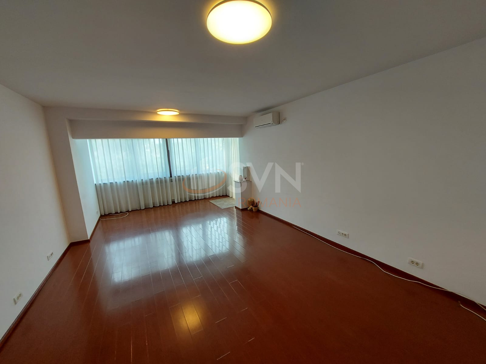 Apartament, 4 camere Bucuresti/Aviatorilor