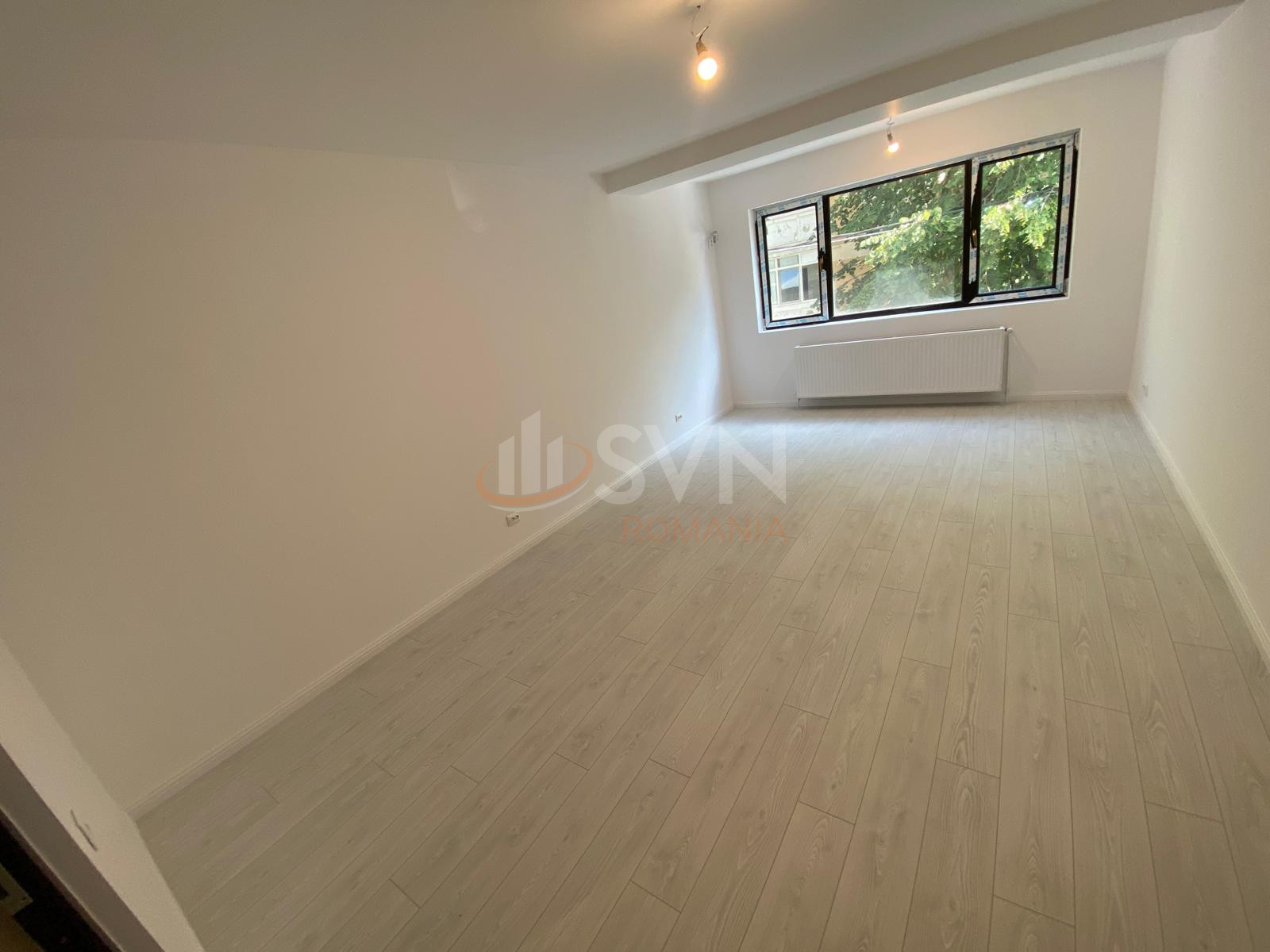 Apartament, 4 camere Bucuresti/Crangasi