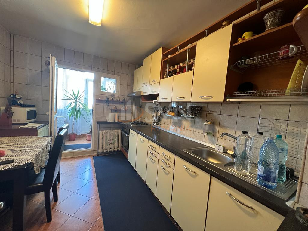 Apartament, 4 camere Bucuresti/Militari