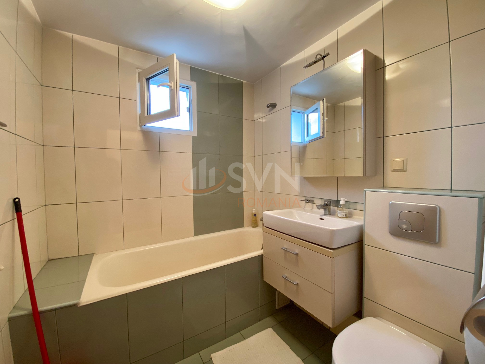 Apartament, 4 camere Bucuresti/Lacul Tei