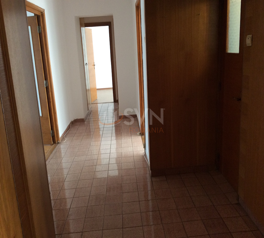 Apartament, 4 camere Bucuresti/Piata Victoriei