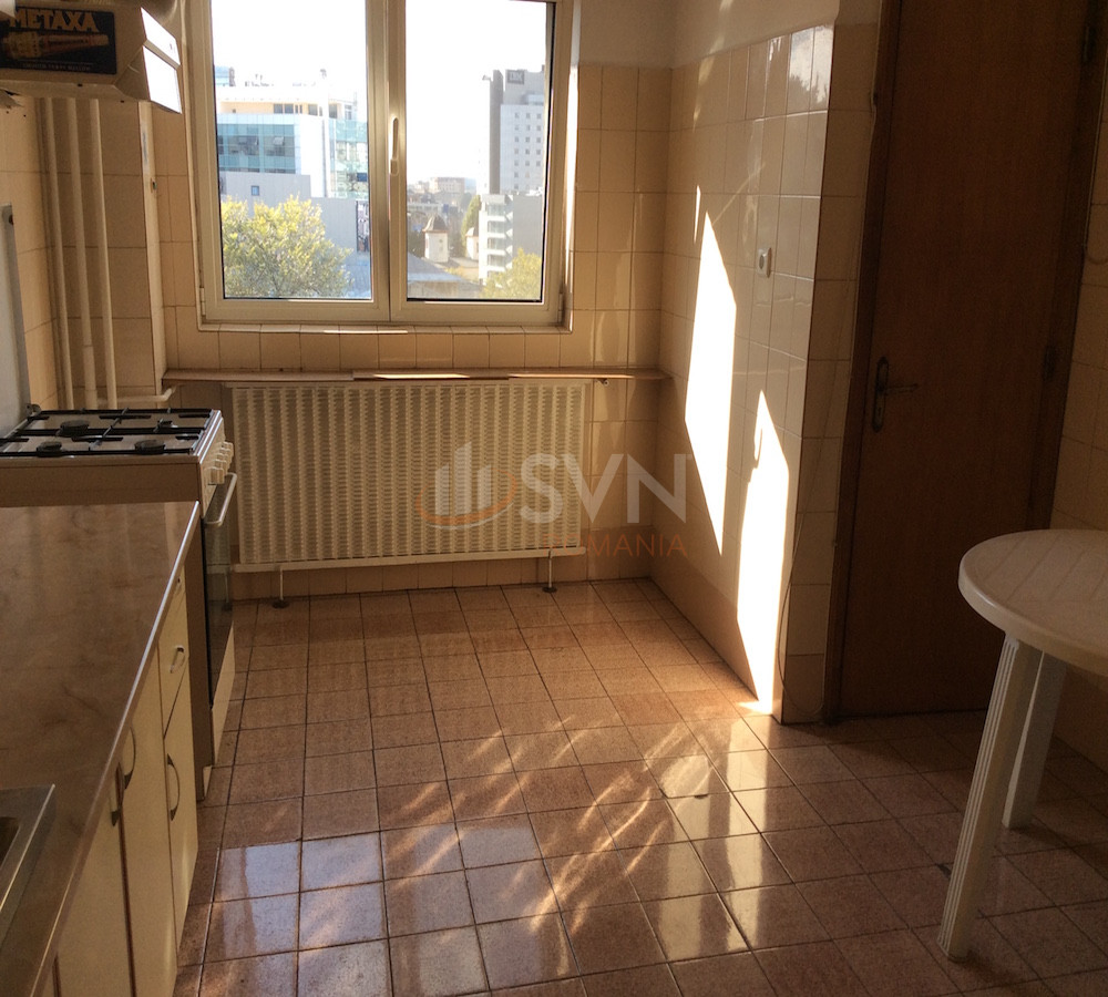 Apartament, 4 camere Bucuresti/Piata Victoriei