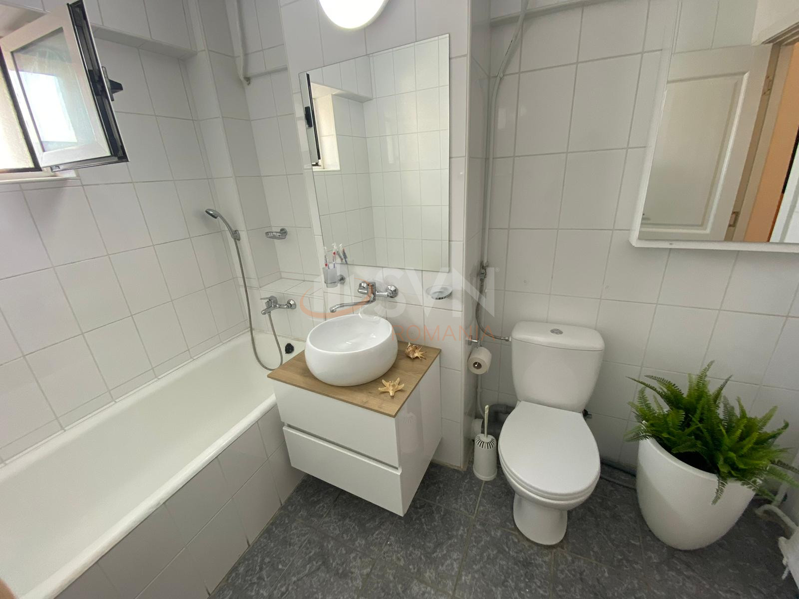 Apartament, 4 camere Bucuresti/Aviatiei