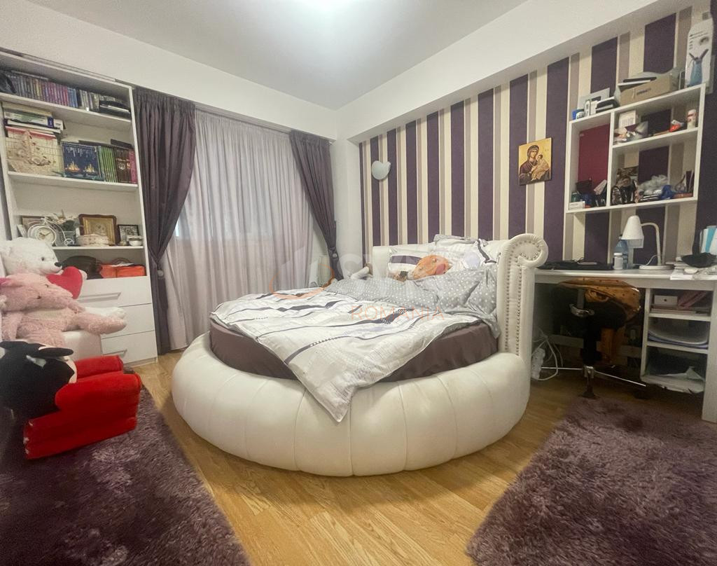 Apartament, 4 camere Bucuresti/Titan