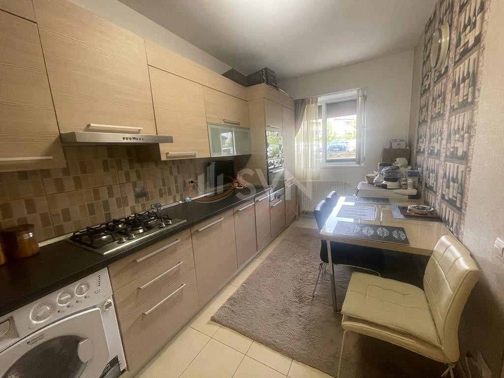 Apartament, 4 camere Bucuresti/Titan