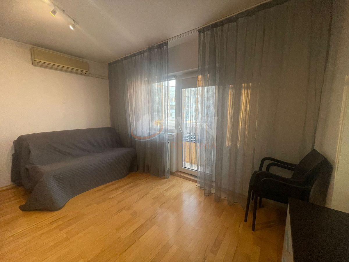 Apartament, 4 camere Bucuresti/Piata Unirii (s4)