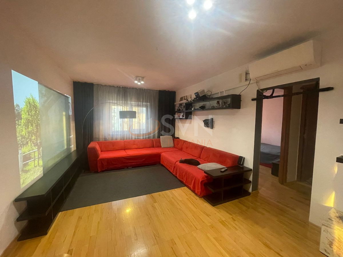 Apartament, 4 camere Bucuresti/Piata Unirii (s4)