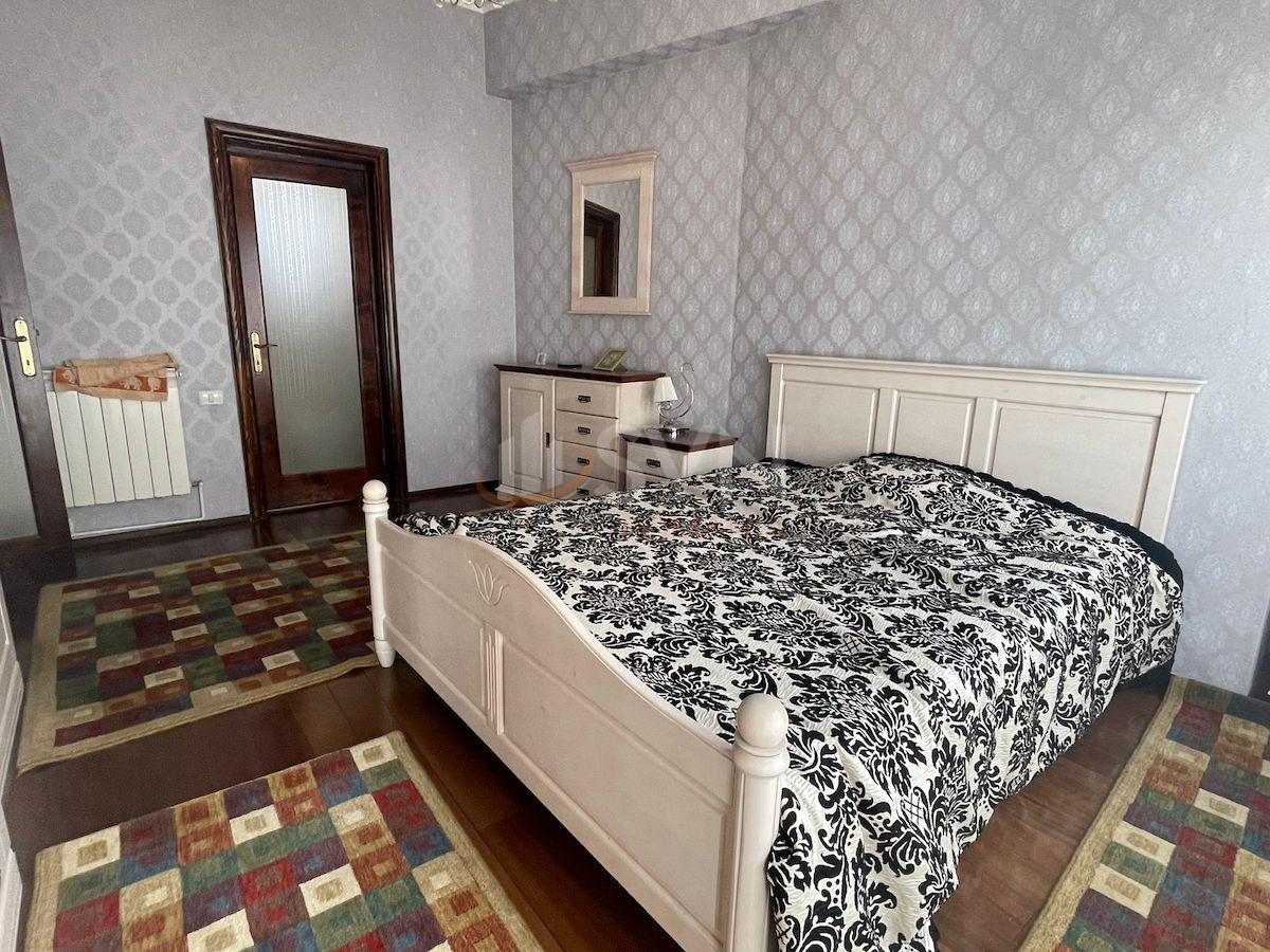 Apartament, 4 camere Bucuresti/Rosetti