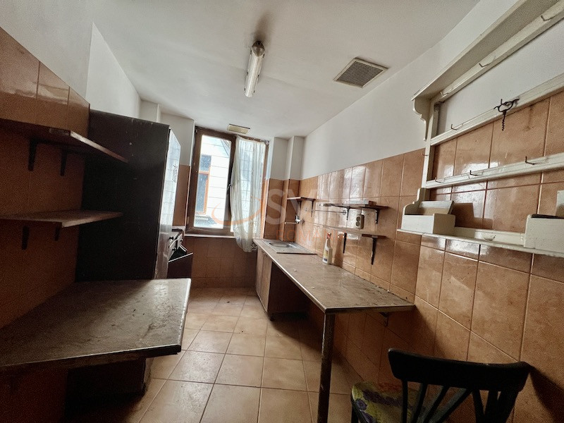 Apartament, 4 camere Bucuresti/Dacia