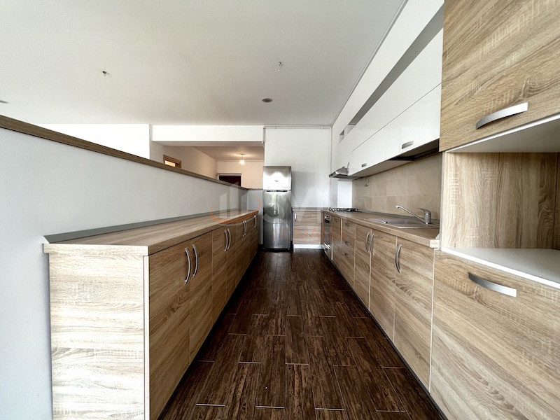 Apartament, 4 camere Bucuresti/Herastrau