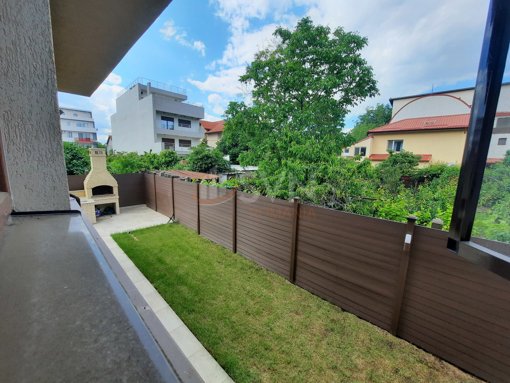 Apartament, 4 camere Bucuresti/Titan