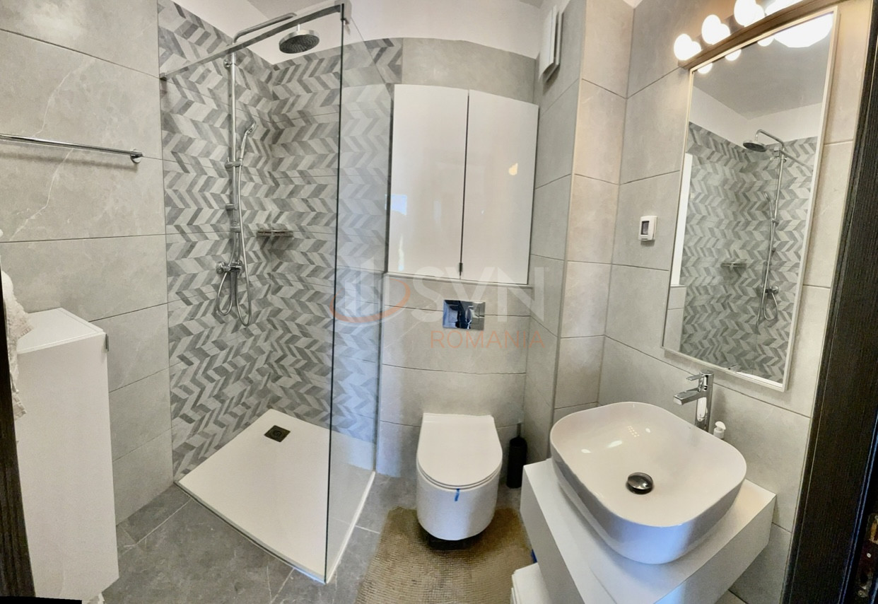 Apartament, 4 camere Bucuresti/Piata Presei Libere