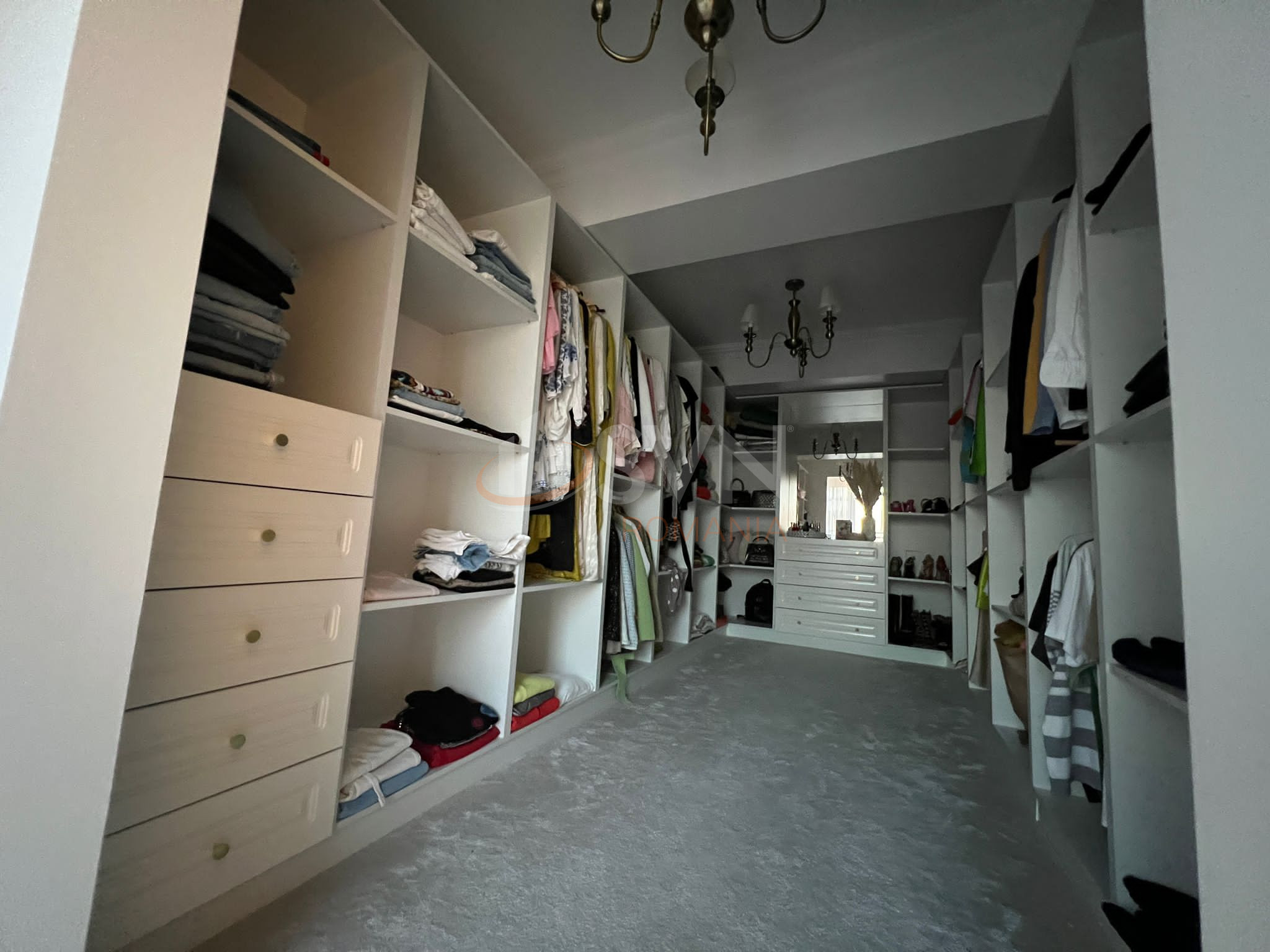 Apartament, 4 camere Bucuresti/Decebal