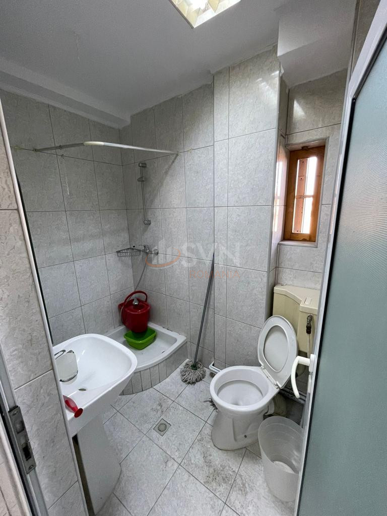 Apartament, 4 camere Bucuresti/Romana